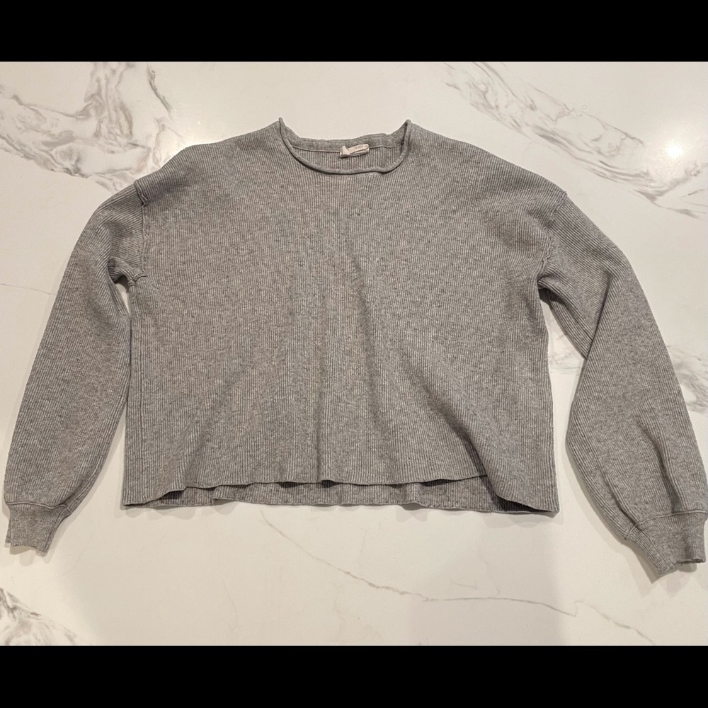 Women’s Sky and Sparrow Cropped Grey Top